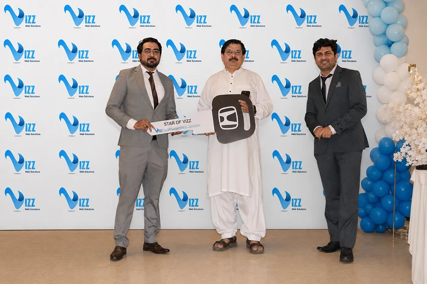 Vizz Web Solutions employee rewarded for outstanding performance and contributions